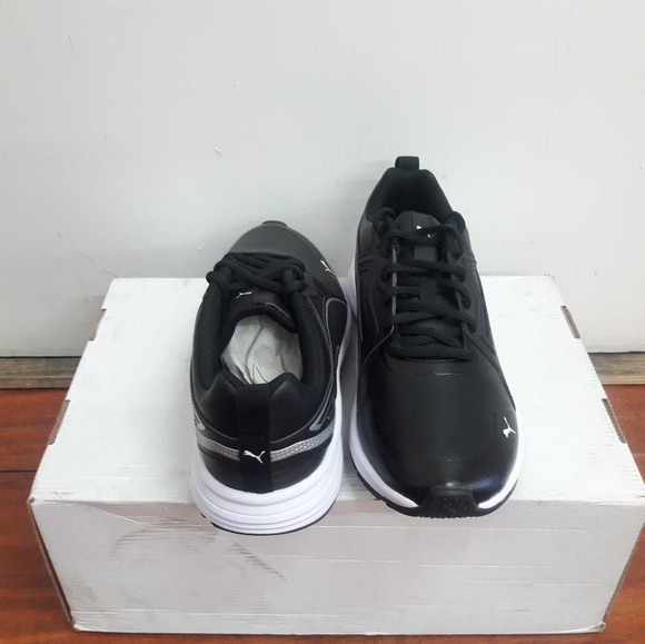 Puma - Picture 2 of 5